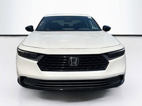 Used 2023 Honda Accord Sport image 2