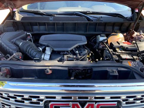 Used 2018 GMC Acadia Denali FWD image 30