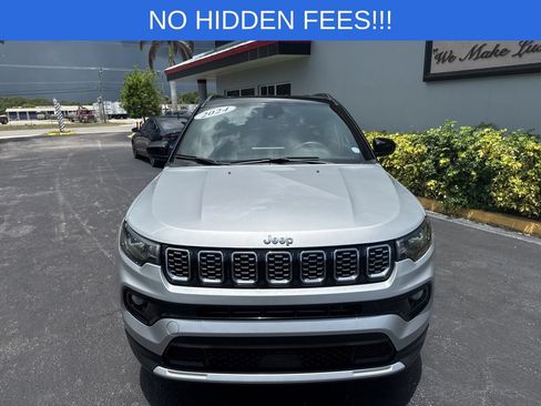 Used 2024 Jeep Compass Limited AWD/4WD image 4