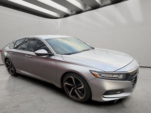 Used 2020 Honda Accord Sport image 17