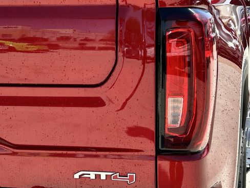 Used 2024 GMC Sierra 1500 AT4 w/ Technology Package image 7