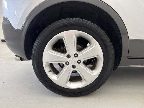 Used 2016 Buick Encore Convenience FWD image 9