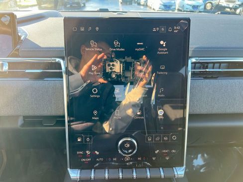 New 2026 GMC Sierra EV Elevation image 32