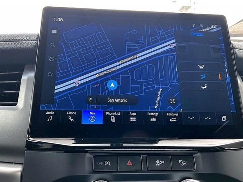 Used 2024 Ford Expedition Max XLT image 11