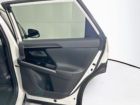 Used 2023 Toyota bZ4X XLE w/ Weather Package image 29