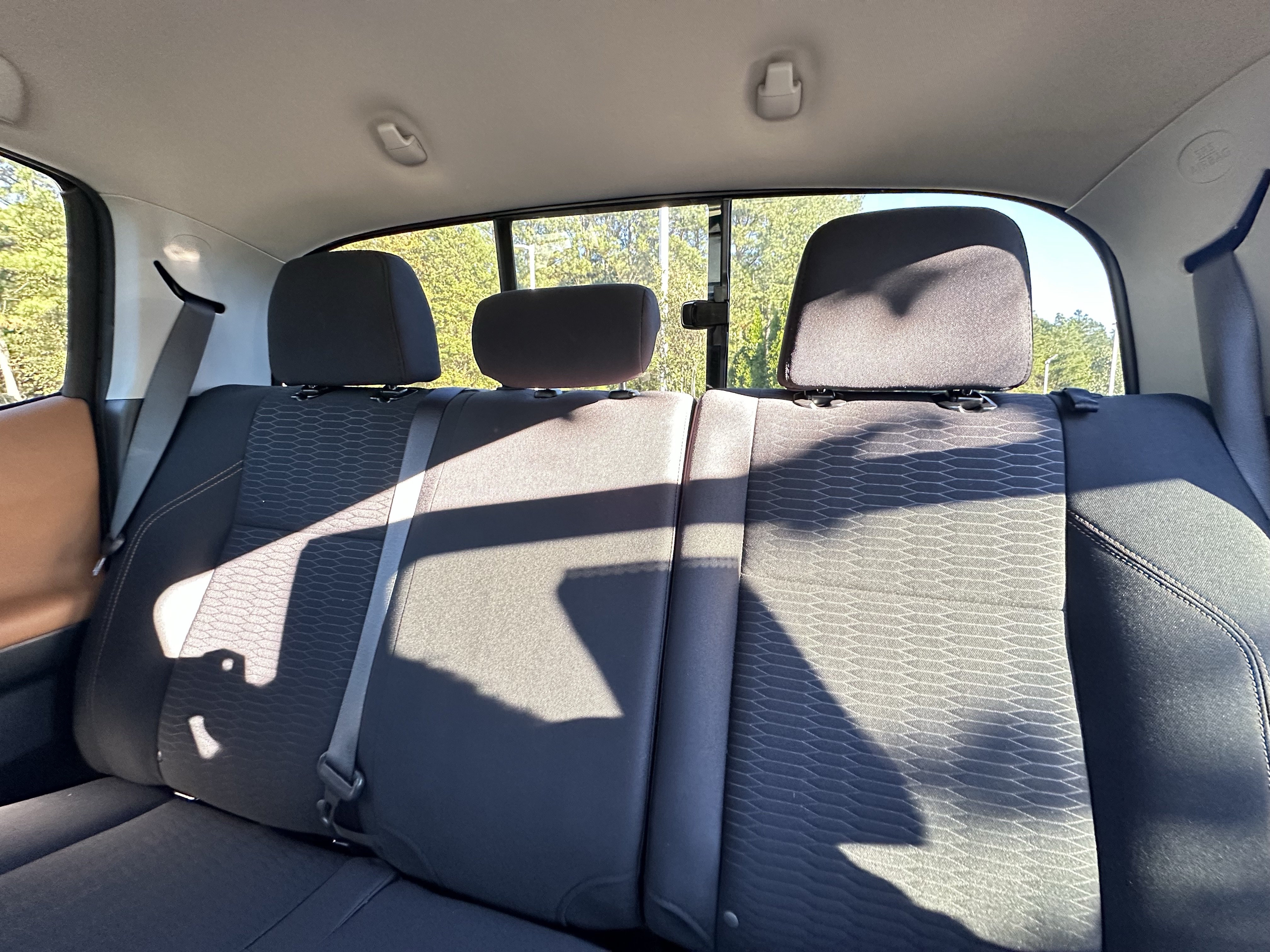 Used 2017 Toyota Tacoma SR5 w/ Tow Package RWD image 8