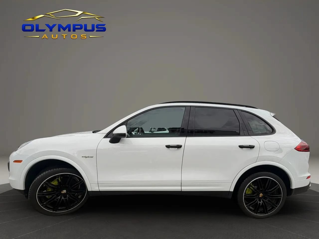 Used 2017 Porsche Cayenne S Platinum w/ Premium Package Plus (Pjy) AWD/4WD image 4