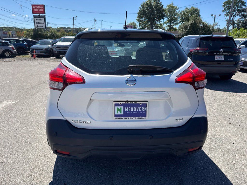 Used 2020 Nissan Kicks SV FWD image 7