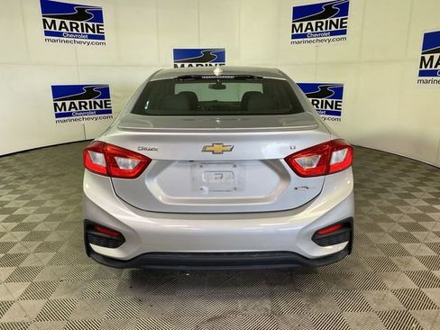 Used 2017 Chevrolet Cruze LT w/ Convenience Package image 17