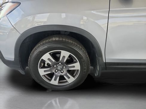 Used 2018 Honda Ridgeline RTL-E image 33