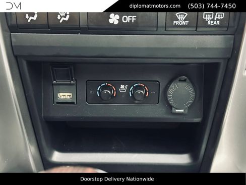 Used 2023 Toyota 4Runner Limited AWD/4WD image 38
