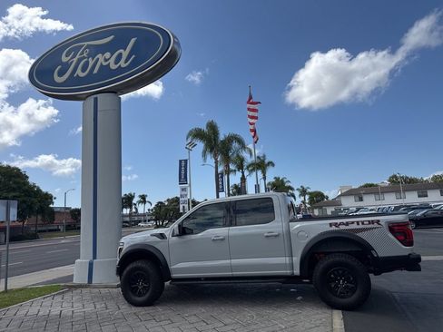 Used 2026 Ford F150 Raptor AWD/4WD image 30