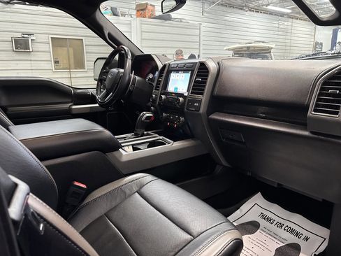 Used 2018 Ford F150 Raptor w/ Equipment Group 802A Luxury image 29