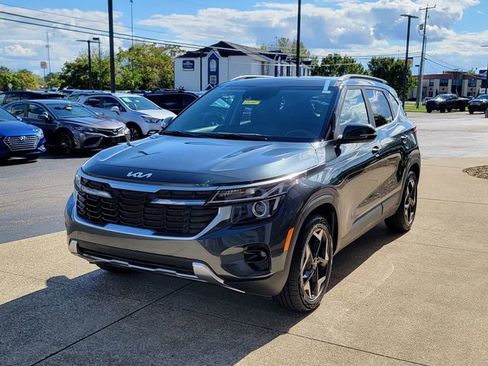 Used 2024 Kia Seltos EX image 9