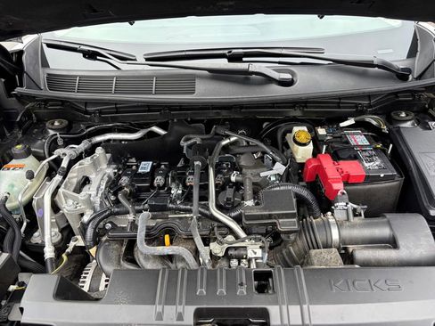 Used 2025 Nissan Kicks SV image 25
