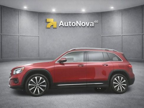 Used 2020 Mercedes-Benz GLB 250 w/ Premium Package image 36