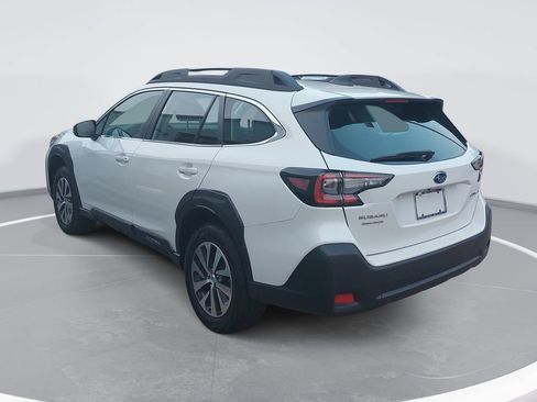 Used 2025 Subaru Outback AWD/4WD image 7