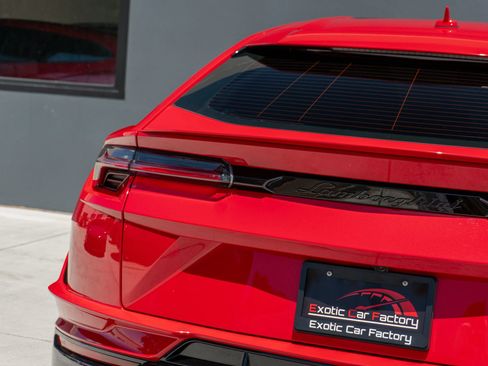 Used 2024 Lamborghini Urus S AWD/4WD image 44