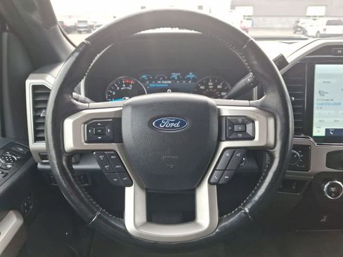 Used 2022 Ford F250 Lariat w/ Black Appearance Package image 22