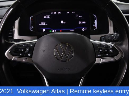 Used 2021 Volkswagen Atlas SEL Premium image 11
