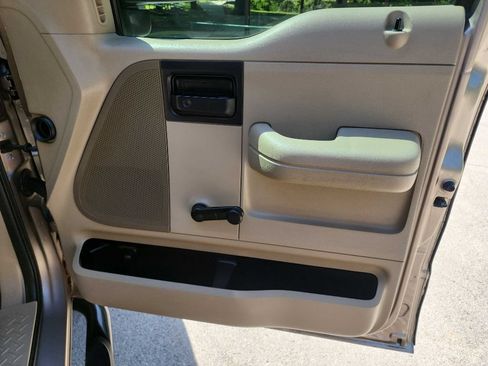 Used 2006 Ford F150 2WD Regular Cab image 25