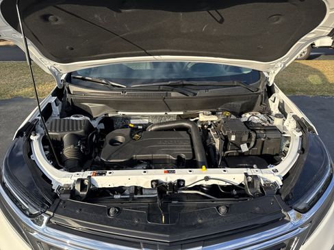 Used 2024 Chevrolet Equinox LT image 37