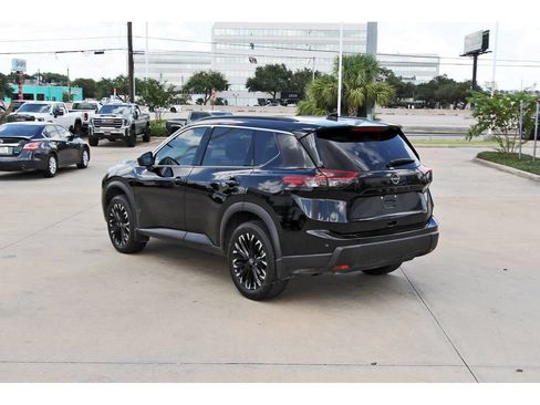 Used 2026 Nissan Rogue Dark Armor FWD image 5