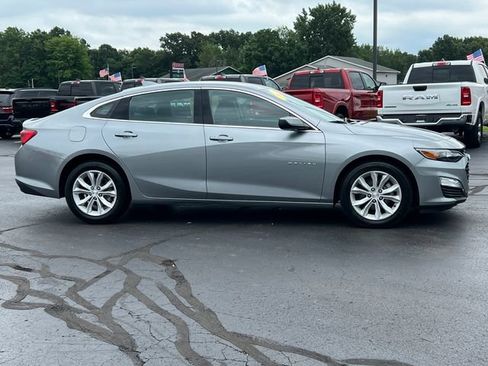 Used 2025 Chevrolet Malibu LT FWD image 38