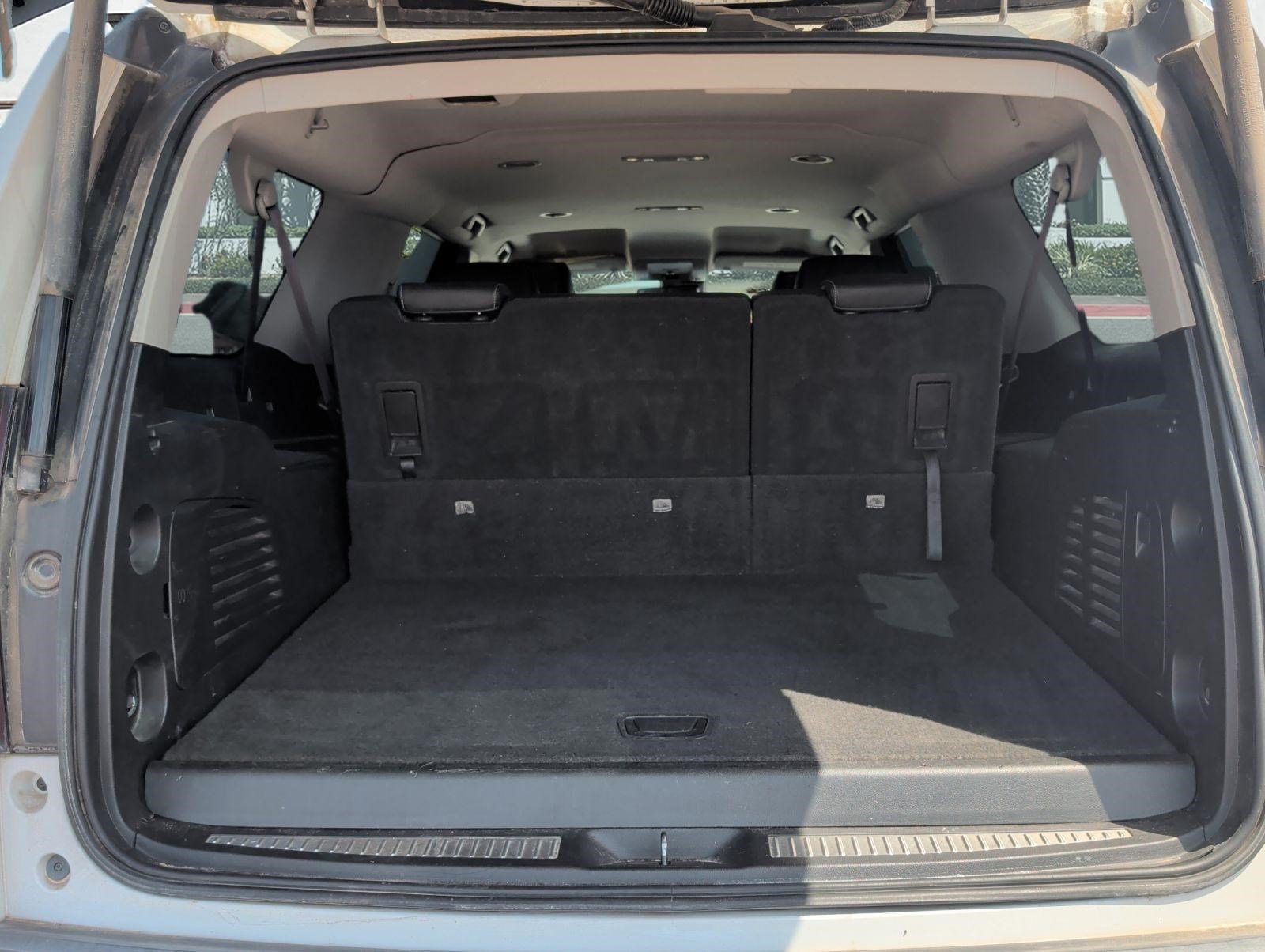 Used 2017 Chevrolet Suburban LT RWD image 26