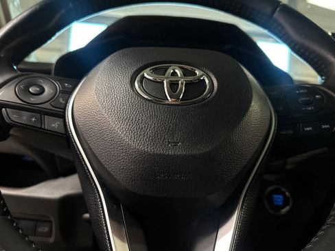 Used 2019 Toyota RAV4 Limited image 27