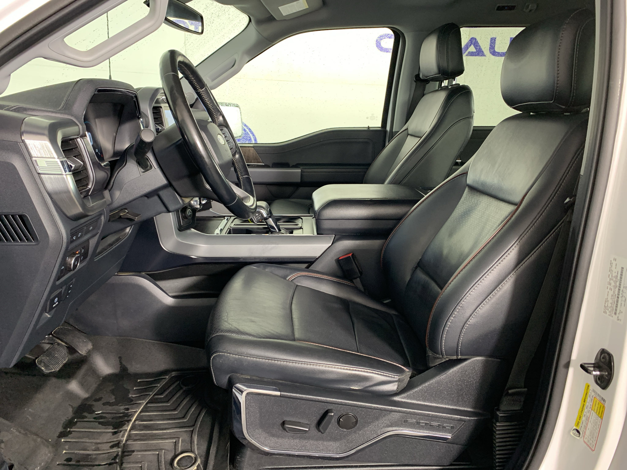 Used 2021 Ford F150 Lariat RWD image 14