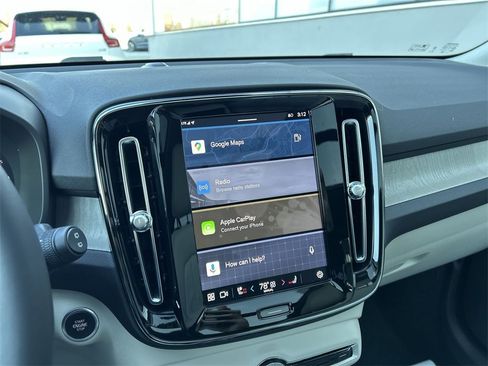 Certified 2023 Volvo XC40 B5 Plus w/ Protection Package Premier image 20