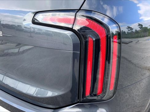 Used 2024 Kia Telluride SX FWD image 30