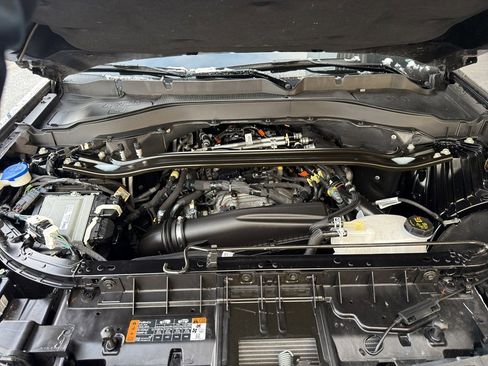 Certified 2025 Ford Explorer ST-Line w/ ST-Line Street Pack image 5