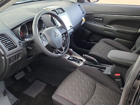 New 2026 Mitsubishi Outlander Sport LE AWD/4WD image 10