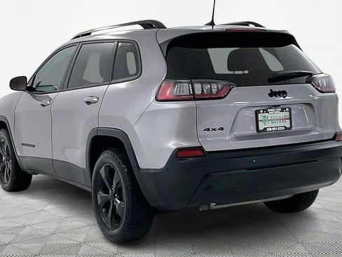 Used 2021 Jeep Cherokee Latitude Plus image 4