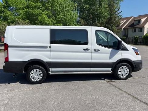 Used 2024 Ford Transit 250 Low Roof w/ Exterior Upgrade Package RWD image 42