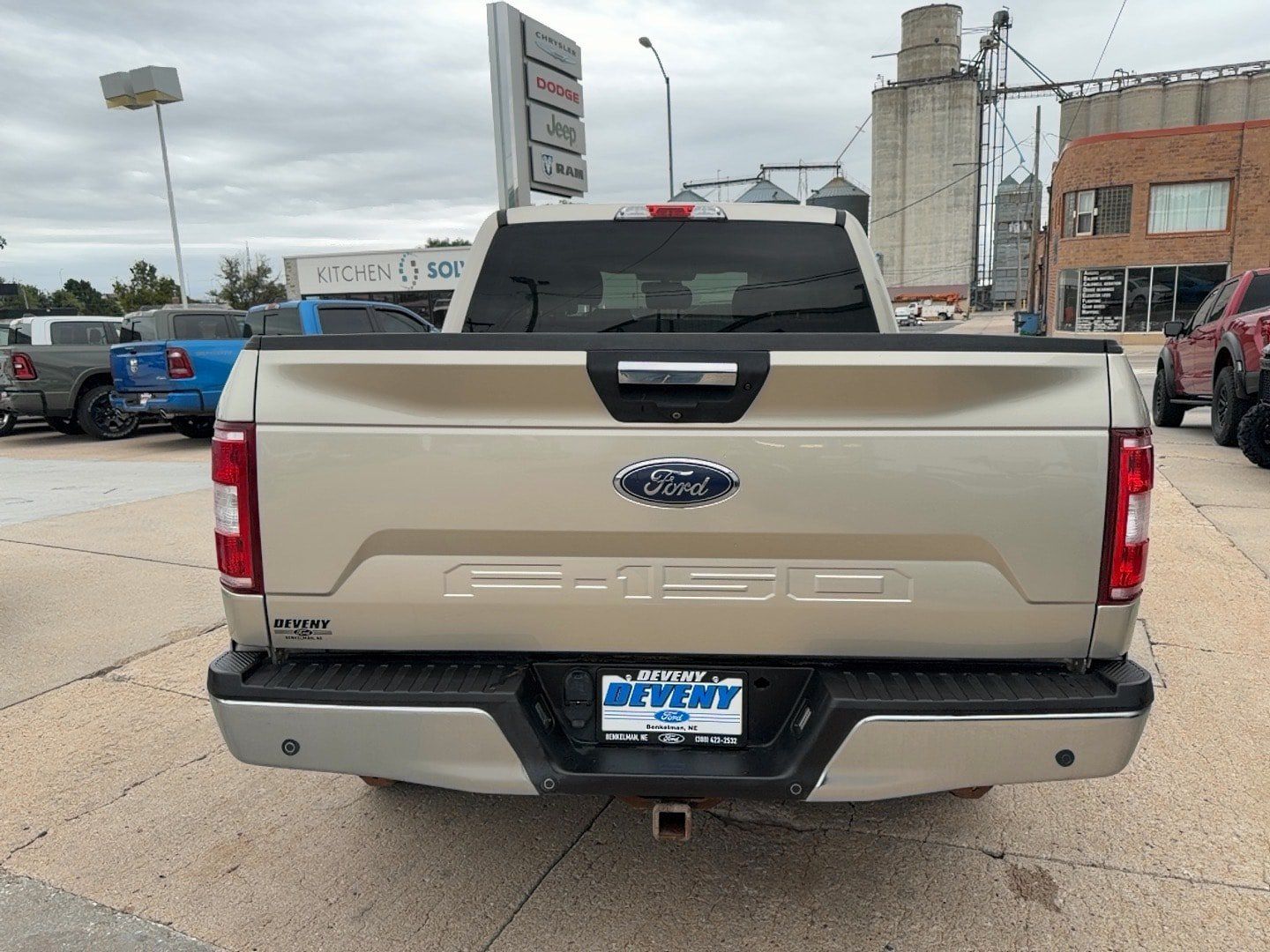 Used 2018 Ford F150 XLT w/ Equipment Group 302A Luxury AWD/4WD image 7