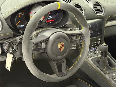 Certified 2025 Porsche 718 Cayman GT4 RS image 15