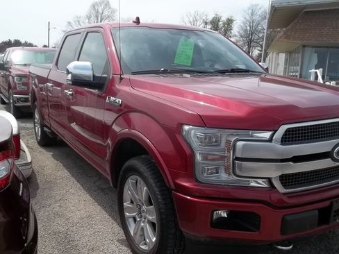 Used 2018 Ford F150 Platinum w/ Equipment Group 701A Luxury AWD/4WD image 3