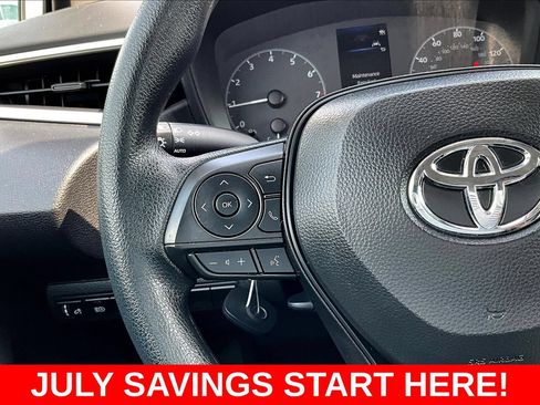 Used 2025 Toyota Corolla LE w/ LE Premium Package FWD image 15