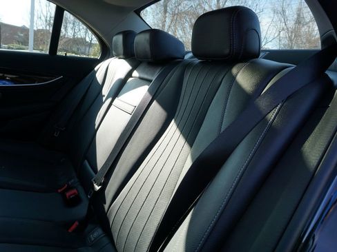 Used 2020 Mercedes-Benz E 350 Sedan image 14