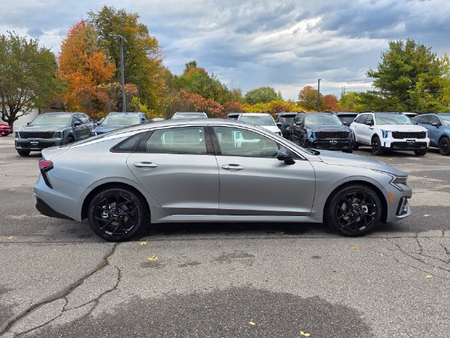 New 2027 Kia K5 GT-Line FWD image 8