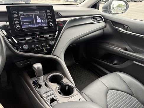 Certified 2023 Toyota Camry SE w/ Cold Weather Package AWD/4WD image 9