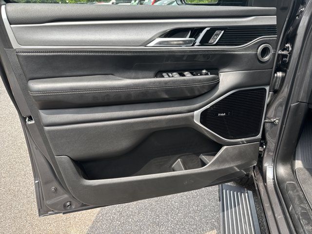 New 2026 Jeep Grand Wagoneer Limited AWD/4WD image 14