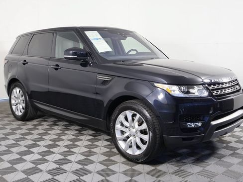 Used 2017 Land Rover Range Rover Sport SE AWD/4WD image 3