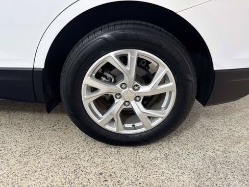 Used 2021 Chevrolet Equinox Premier FWD image 9