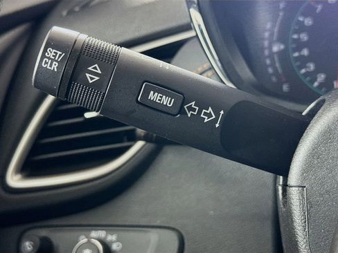 Used 2020 Chevrolet Trax LT image 12