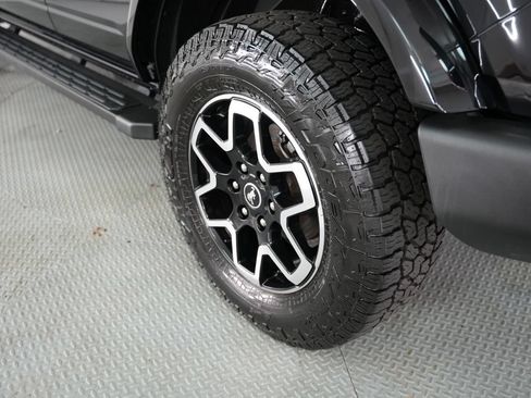 Used 2022 Ford Bronco Outer Banks AWD/4WD image 56