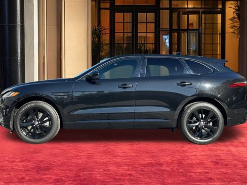 Used 2026 Jaguar F-PACE R-Dynamic S image 3